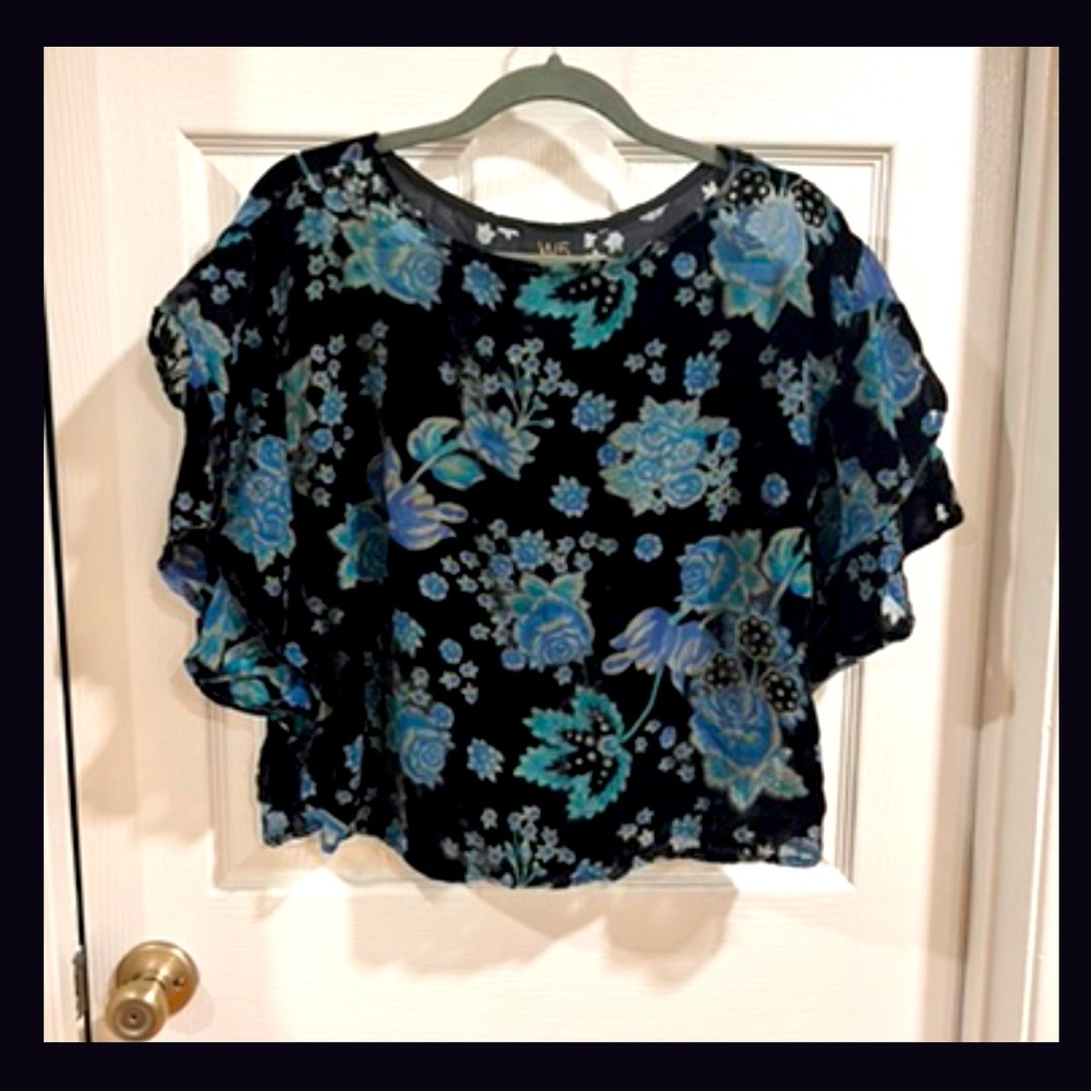 NEW! W5 size small black velvet & blue flowers pullover blouse.